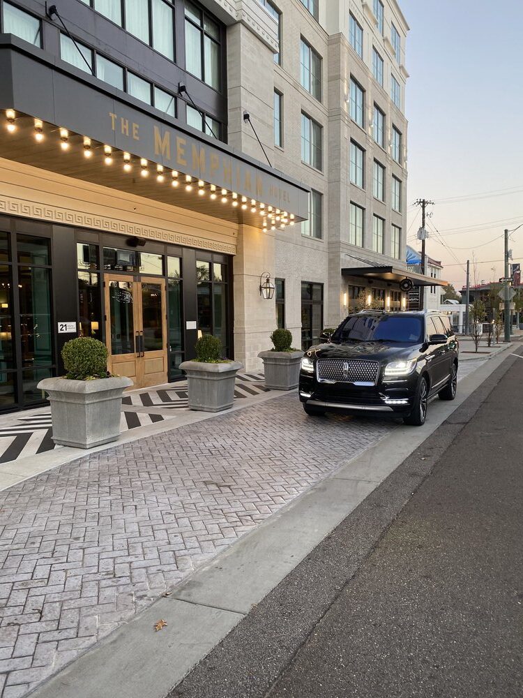 Luxury sedan transportation Memphis